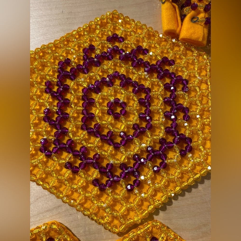 Handcrafted Bead Table Setting (LE) - Picture 8 of 16